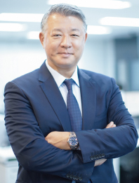 株式会社BIGサービス 代表取締役 萬 秀和